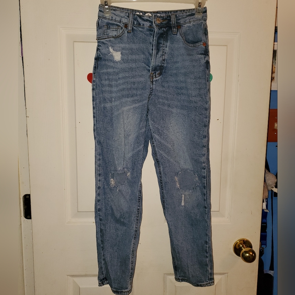 5 for $25 | S.O.N.G Distressed Light Wash Classic Mom Jeans
